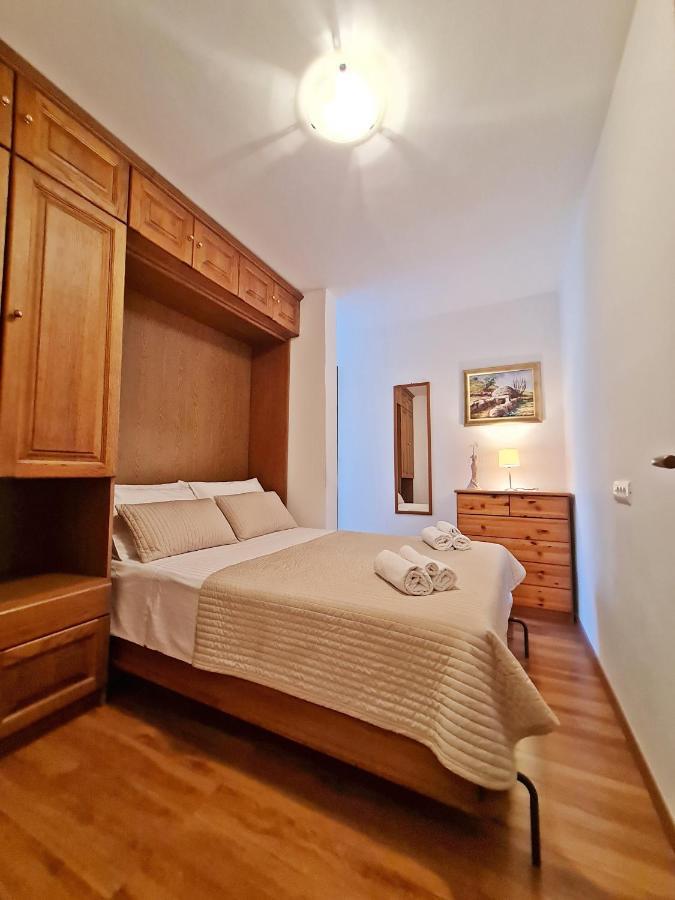 Apartment Nina Marie II สปลิท ภายนอก รูปภาพ